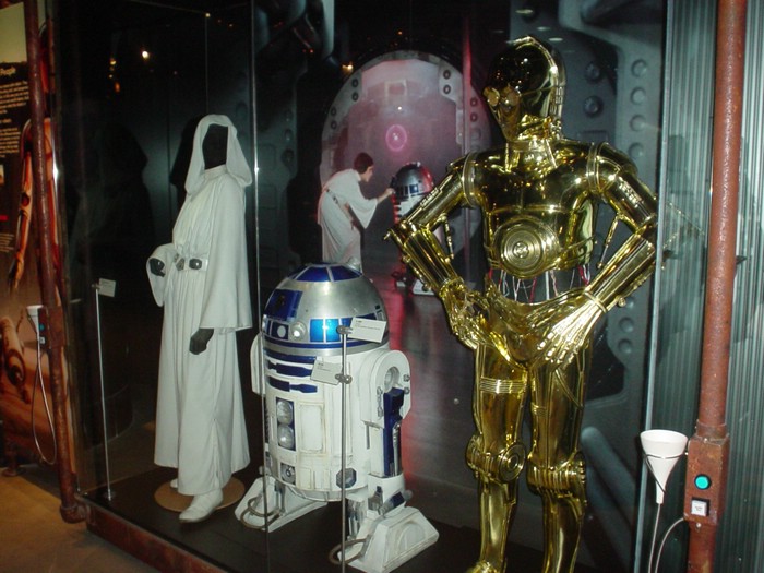 C3PO and R2.JPG